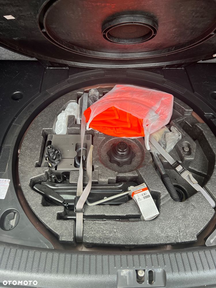 Volkswagen Touran 1.9 TDI DPF Cross DSG - 5