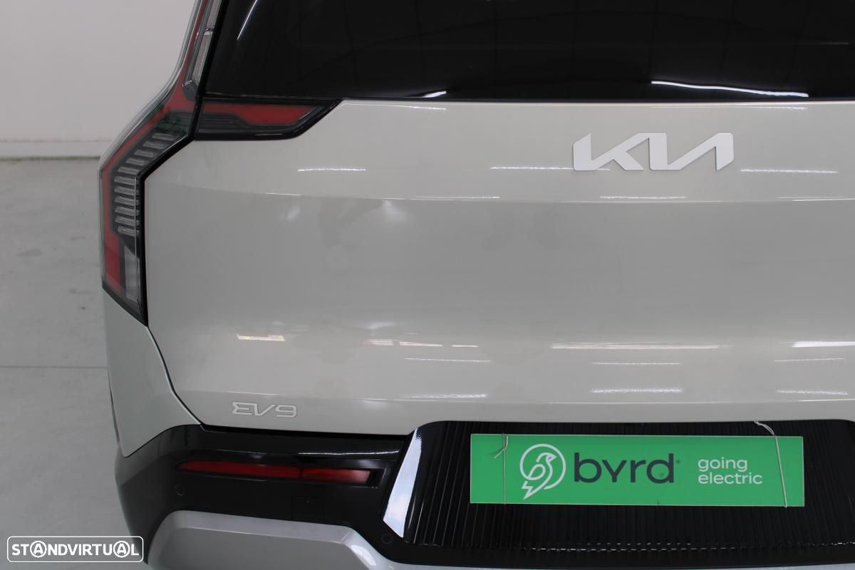 Kia EV9 98.8 kWh 1st Edition - 7