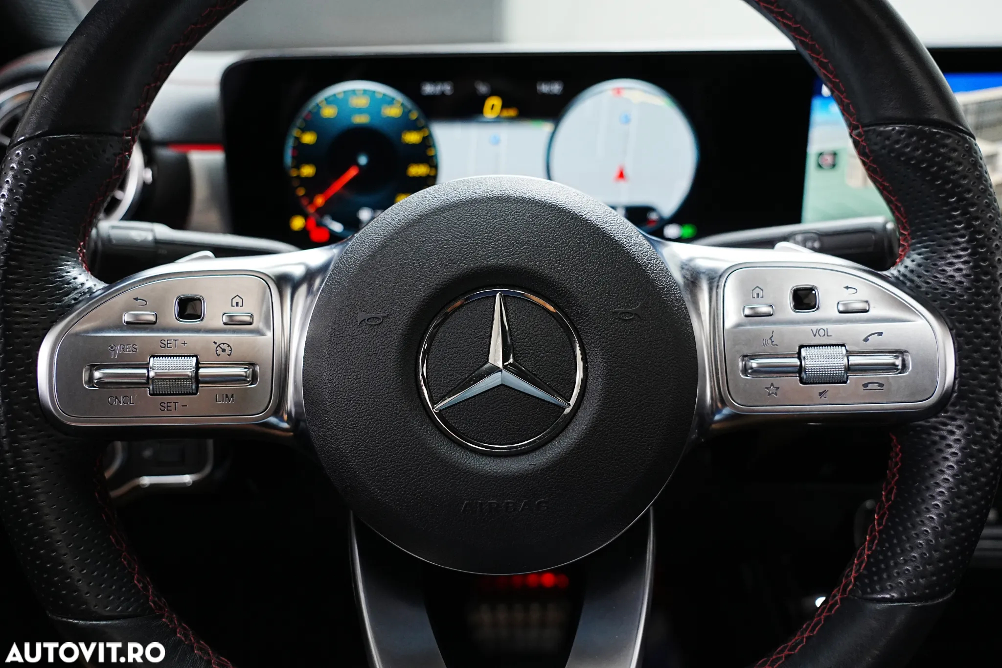 Mercedes-Benz CLA 180 7G-DCT Edition AMG Line - 24