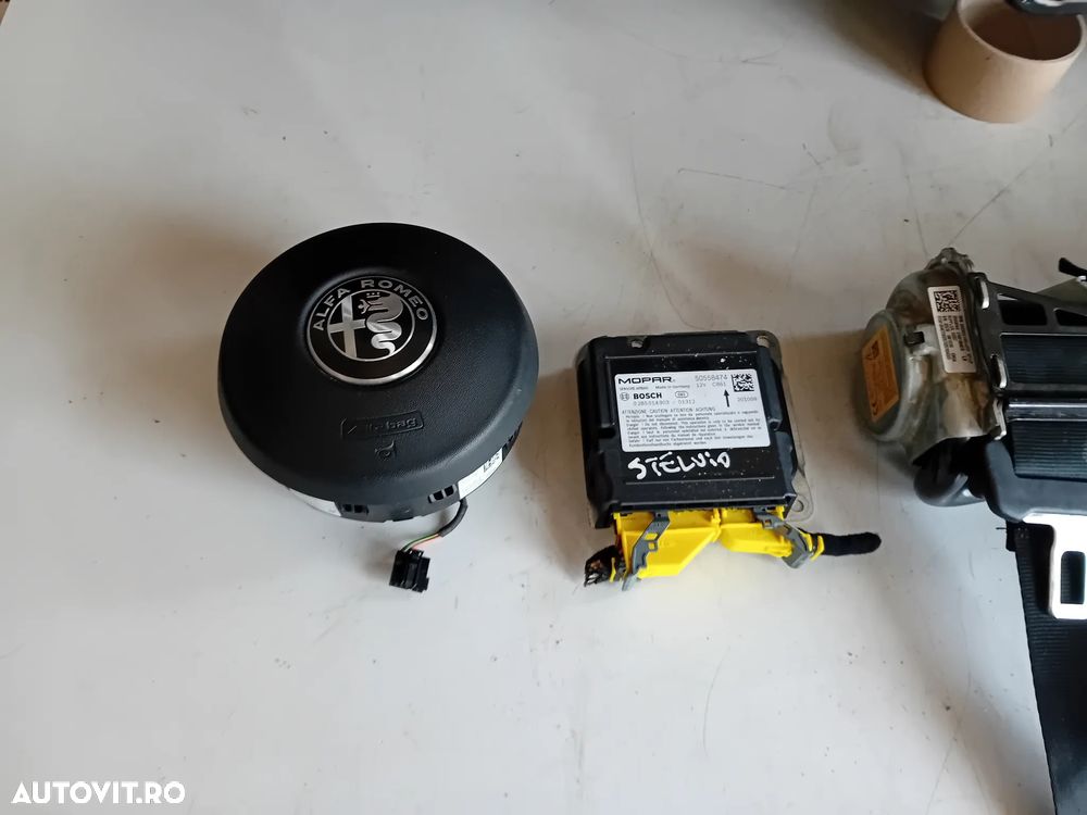Plansa Bord Kit Airbag Alfa Stelvio 2017-2022 Impecabil Model Quadrifoglio Piele Cu Cusatura - 8