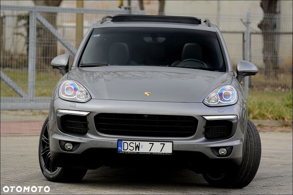 Porsche Cayenne S Platinum Edition - 10