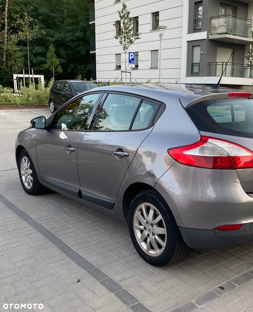 Renault Megane 1.5 dCi Life - 8