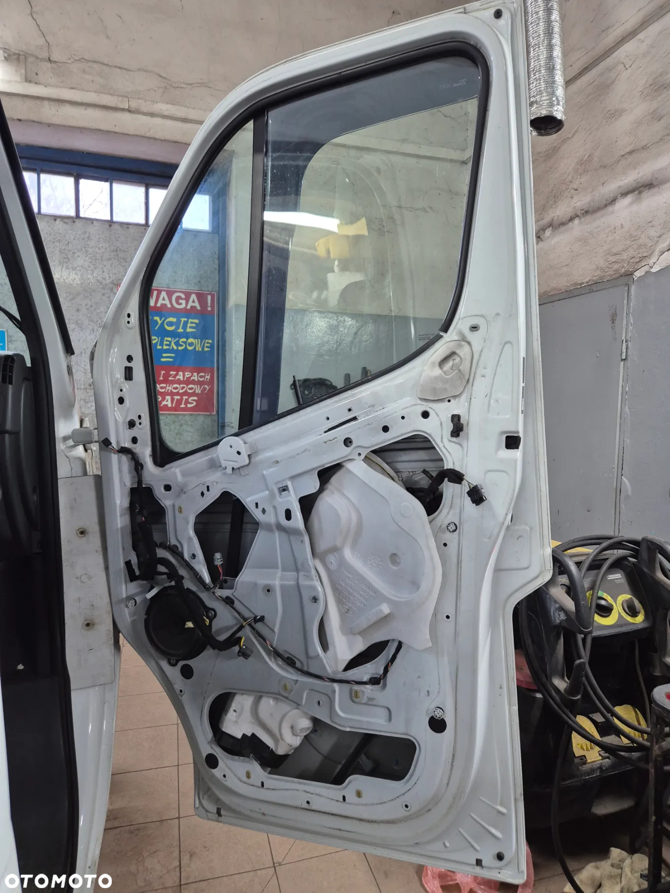 DRZWI PRAWE 389 MASTER III MOVANO B  NV400 2.3 10r.+ - 2