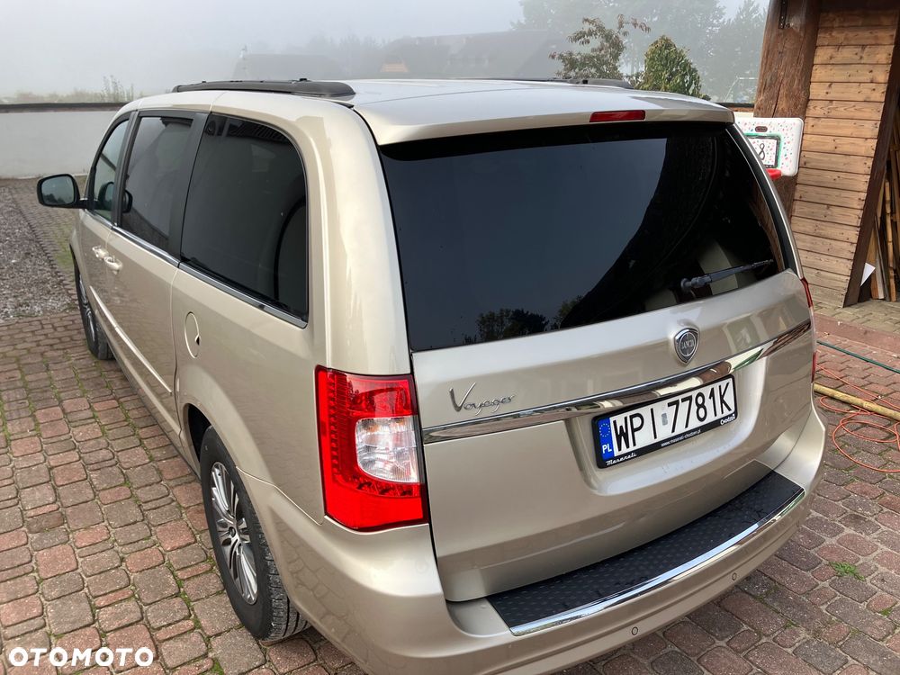 Lancia Voyager 2.8CRD Silver - 6