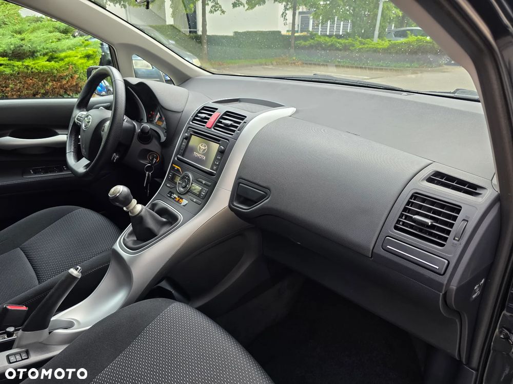 Toyota Auris 1.6 Valvematic START Edition - 23