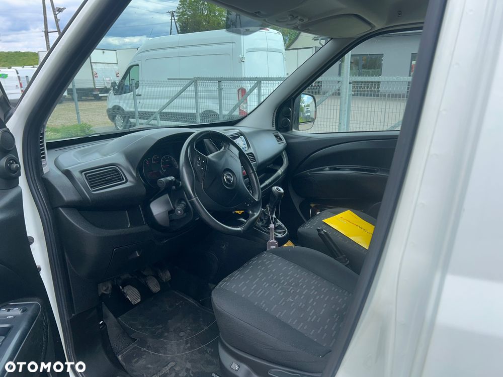 Opel Combo - 11