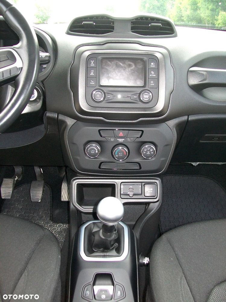 Jeep Renegade 1.6 E-TorQ Sport FWD - 19