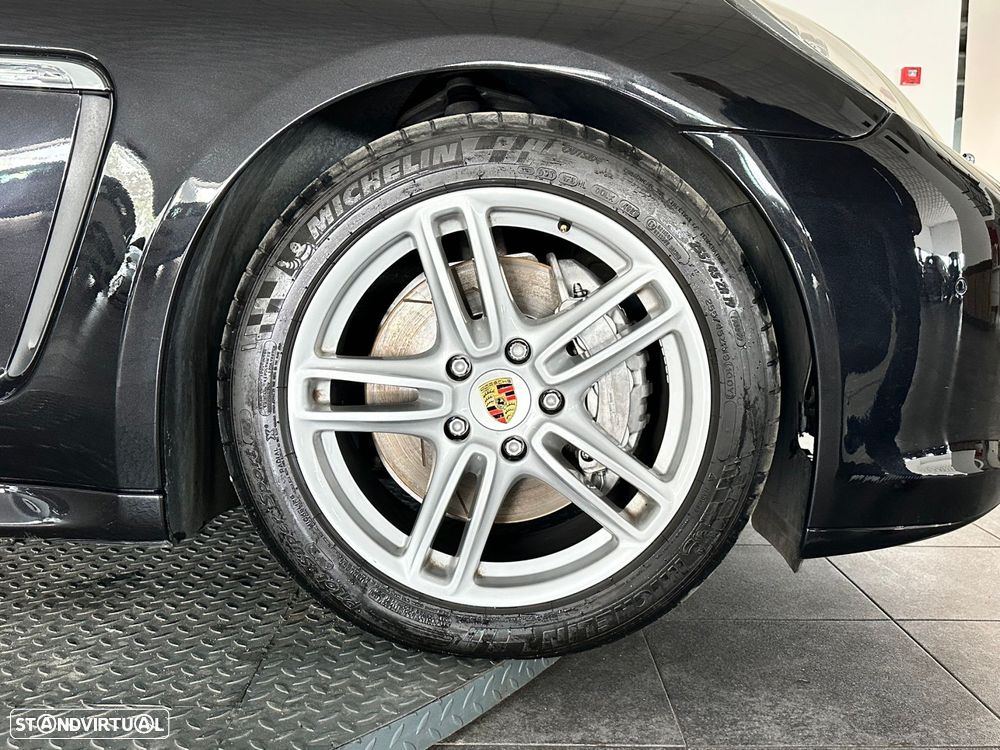 Porsche Panamera 4 PDK - 4
