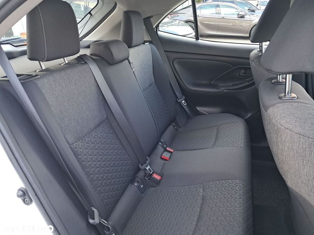 Toyota Yaris Cross Hybrid 1.5 Comfort 4x4 - 15