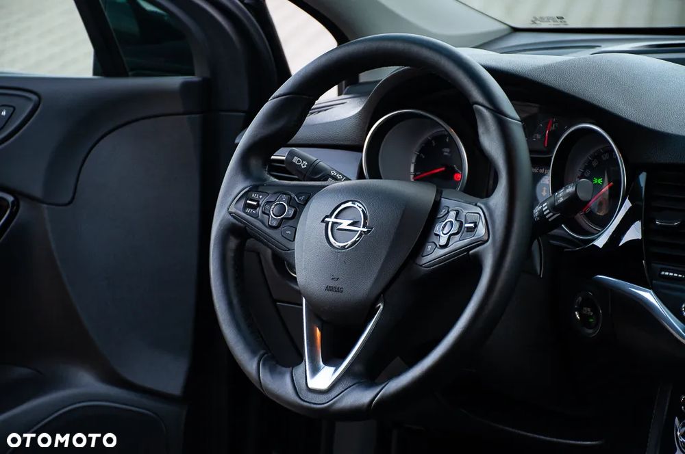 Opel Astra 1.4 Turbo Dynamic - 32