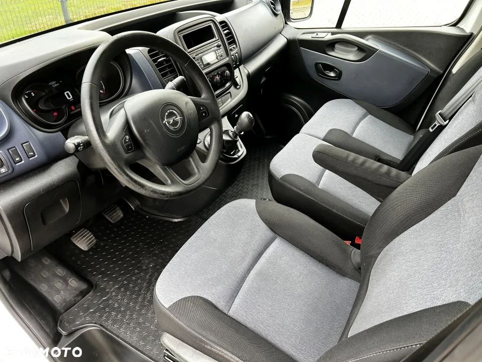Opel Vivaro - 9