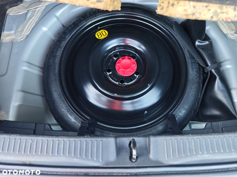 Toyota Auris 1.6 Valvematic Life - 21
