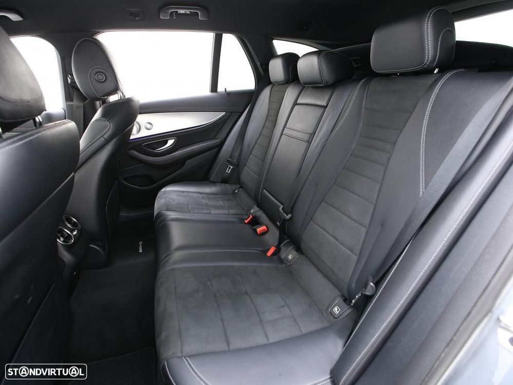 Mercedes-Benz E 300 de AMG Line - 11