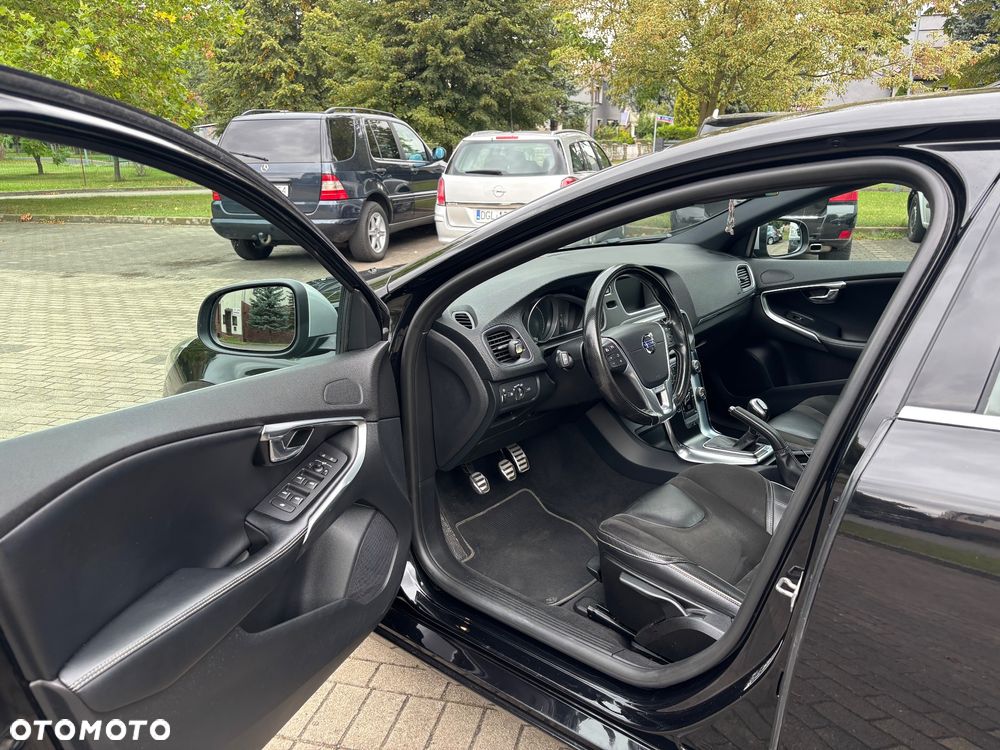 Volvo V40 D2 RDesign - 12