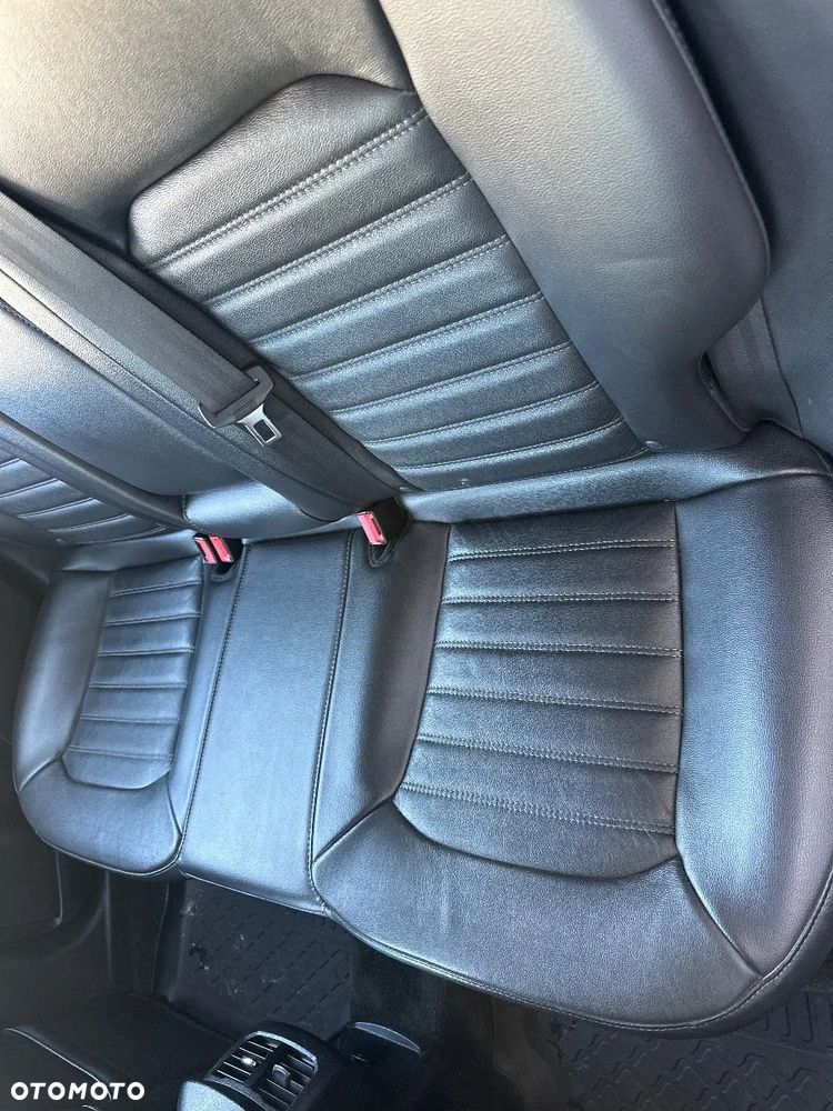 Ford Mondeo 2.3 Ambiente - 14
