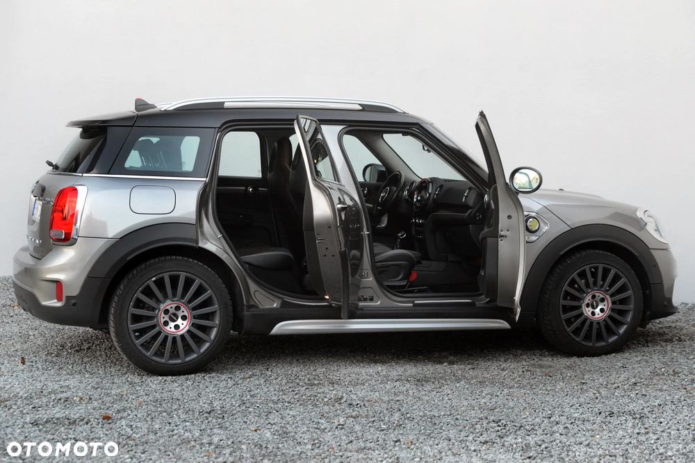 MINI Countryman Cooper SE ALL4 John Cooper Works Trim - 25