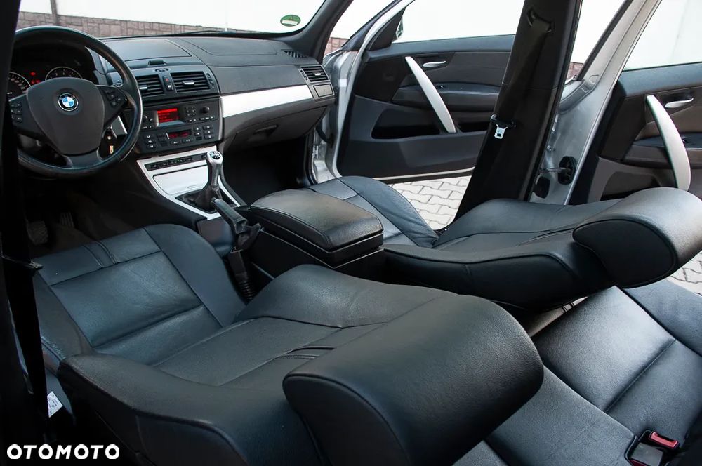 BMW X3 2.0i - 31