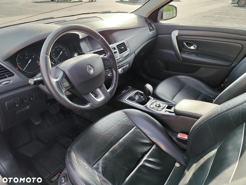 Renault Laguna 2.0 dCi Initiale - 10