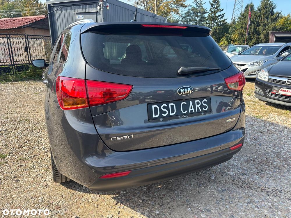Kia Ceed 1.6 CRDi 128 ISG Platinum Edition - 7