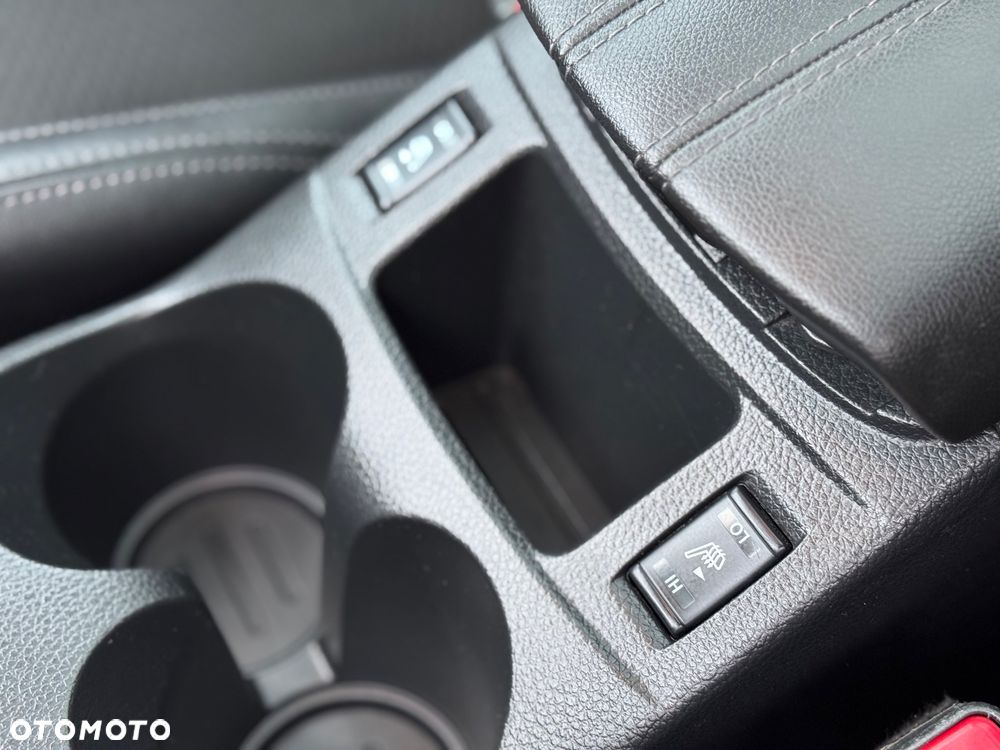 Nissan Qashqai 1.2 DIG-T TEKNA+ - 26