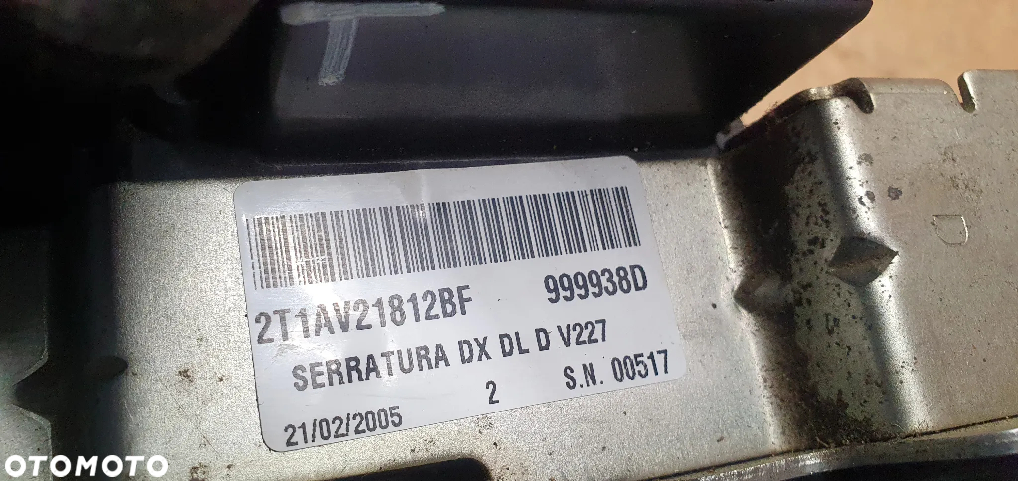 Zamek prawy przód przedni Ford Transit Connect 2T1AV21812BF - 7