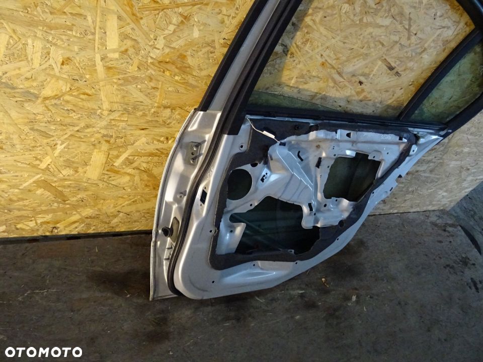 DRZWI PRAWE PRAWY TYŁ BMW E46 SEDAN TITANSILBER METALLIC - 5