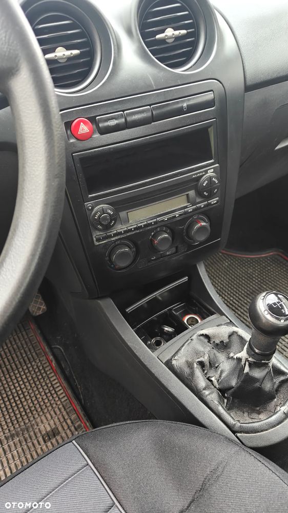 Seat Ibiza 1.4 16V Reference - 16