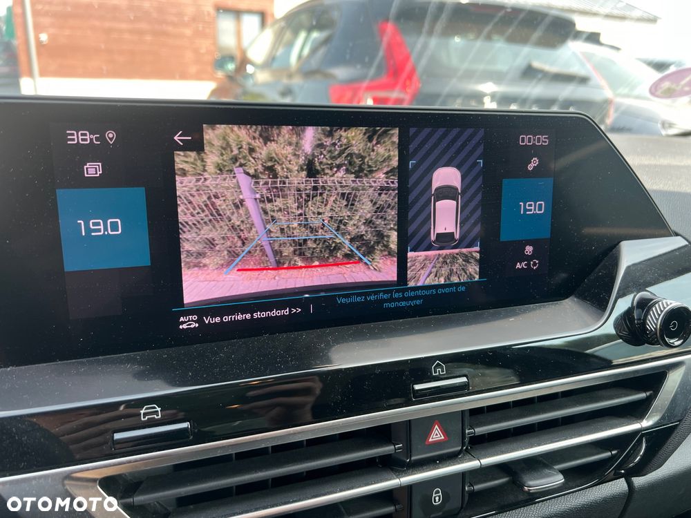 Citroën C4 PureTech 100 Stop&Start LIVE PACK - 9