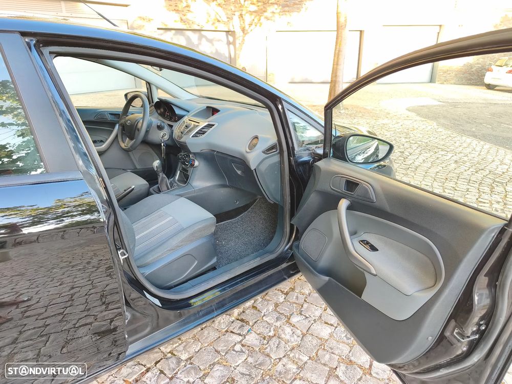 Ford Fiesta 1.25 Techno - 15