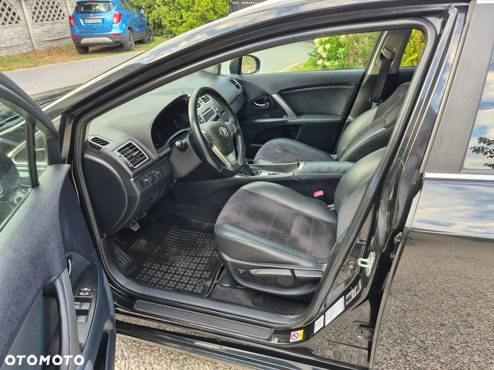 Toyota Avensis 1.8 Premium - 8