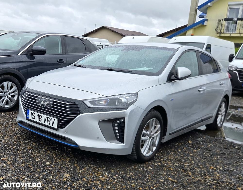 Hyundai IONIQ 1.6 GDI Premium - 2