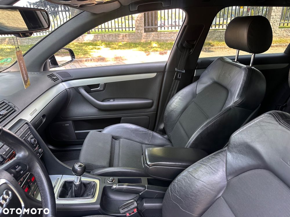 Audi A4 Avant - 15
