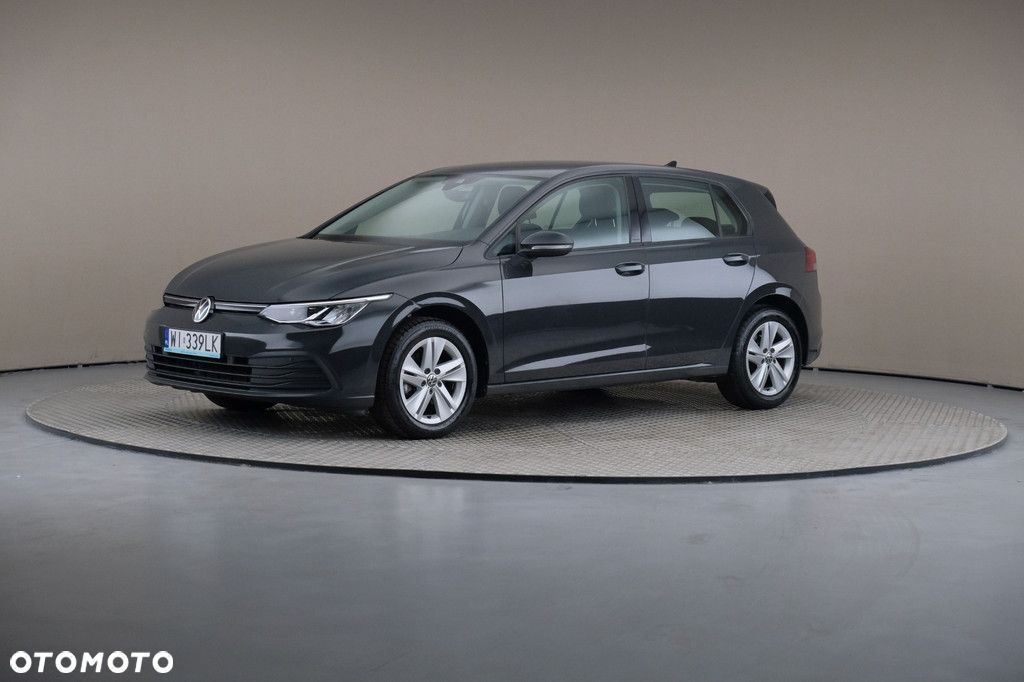 Volkswagen Golf - 1