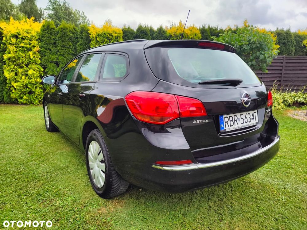 Opel Astra 1.6 D (CDTI) Dynamic - 9