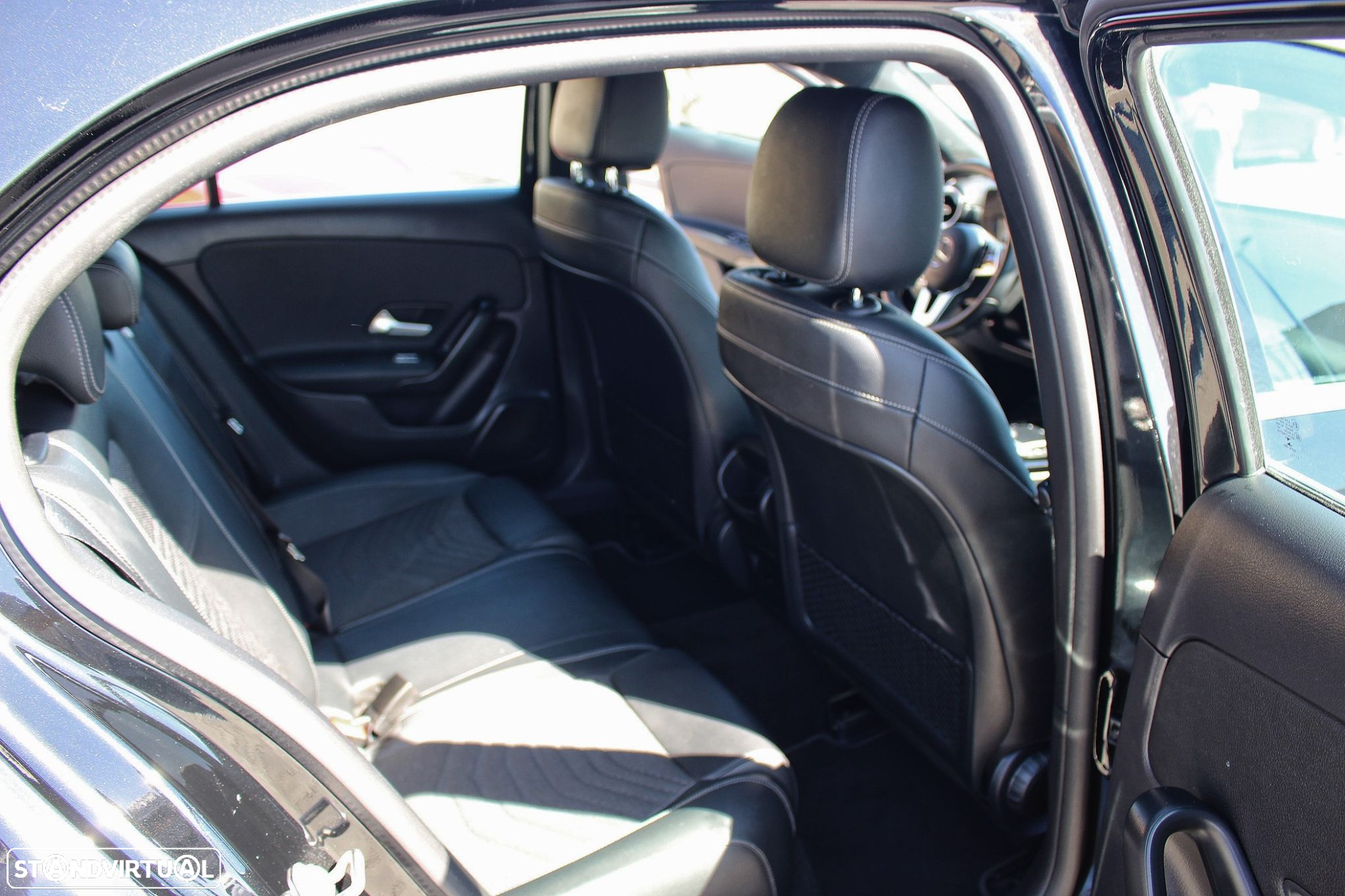 Mercedes-Benz A 250 e Style Plus - 36