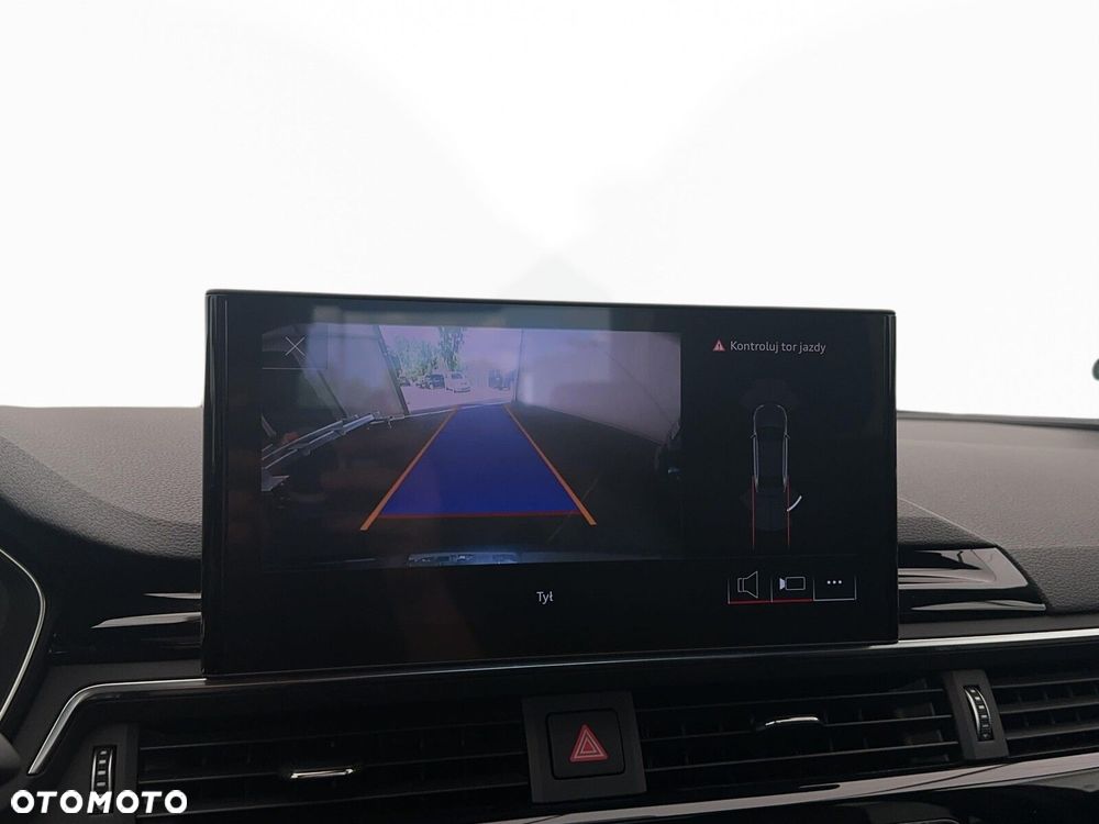 Audi A4 Limousine - 16