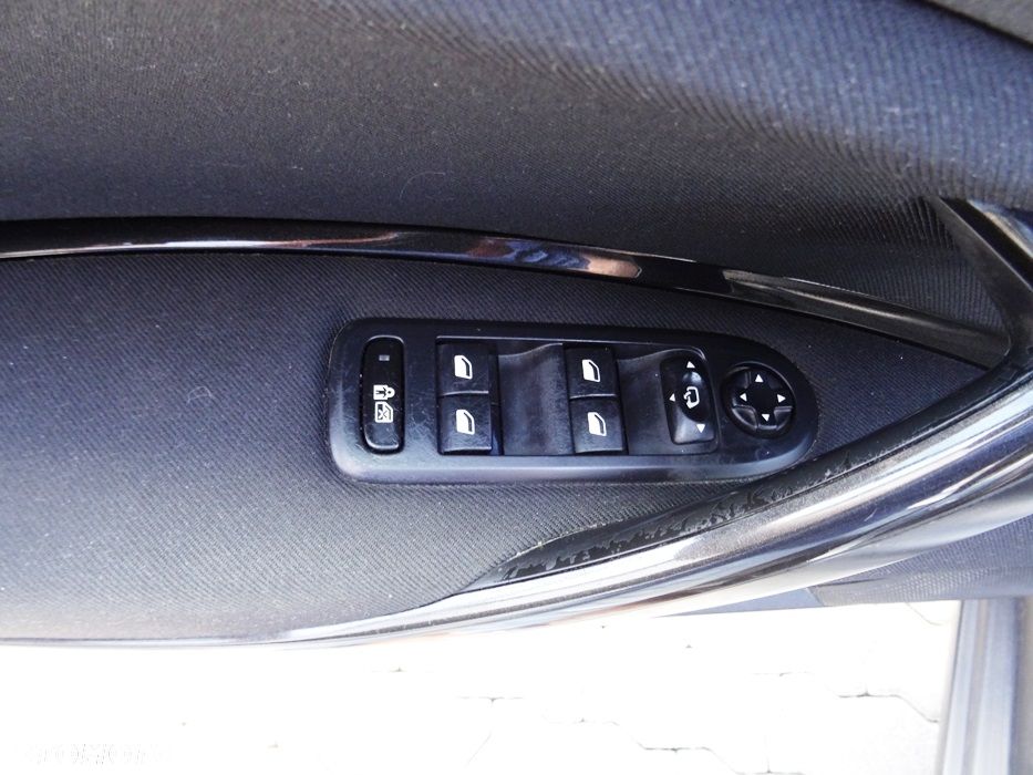 Citroën C5 2.0 HDi Exclusive - 19