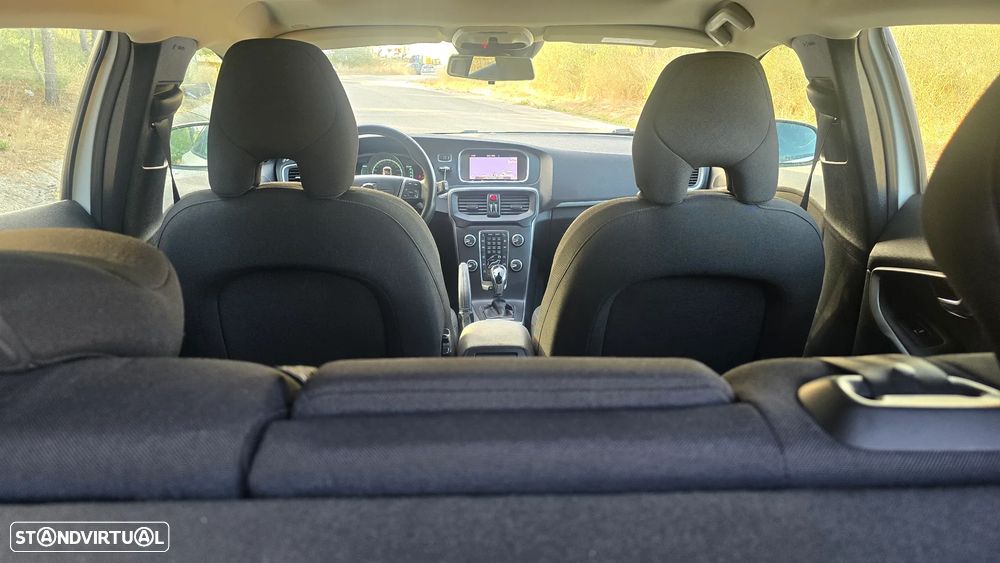 Volvo V40 2.0 D2 Kinetic Geartronic - 29