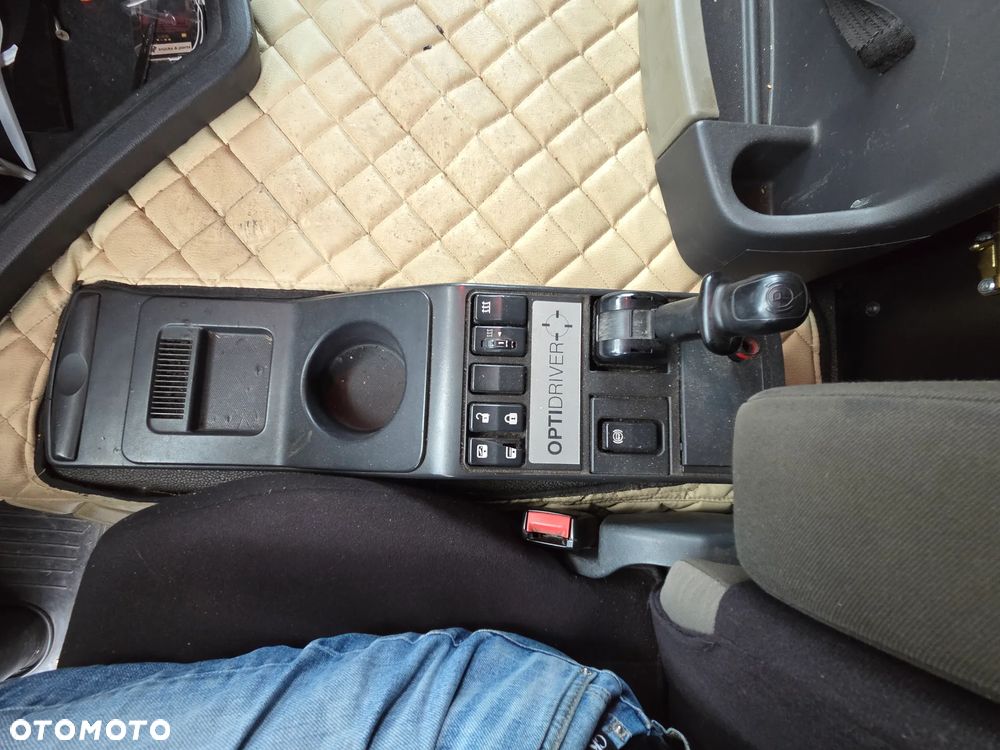 Renault Premium 460DXI - 15