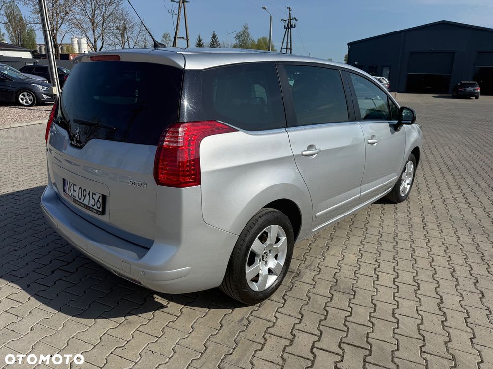 Peugeot 5008 2.0 HDi Allure 7os - 9