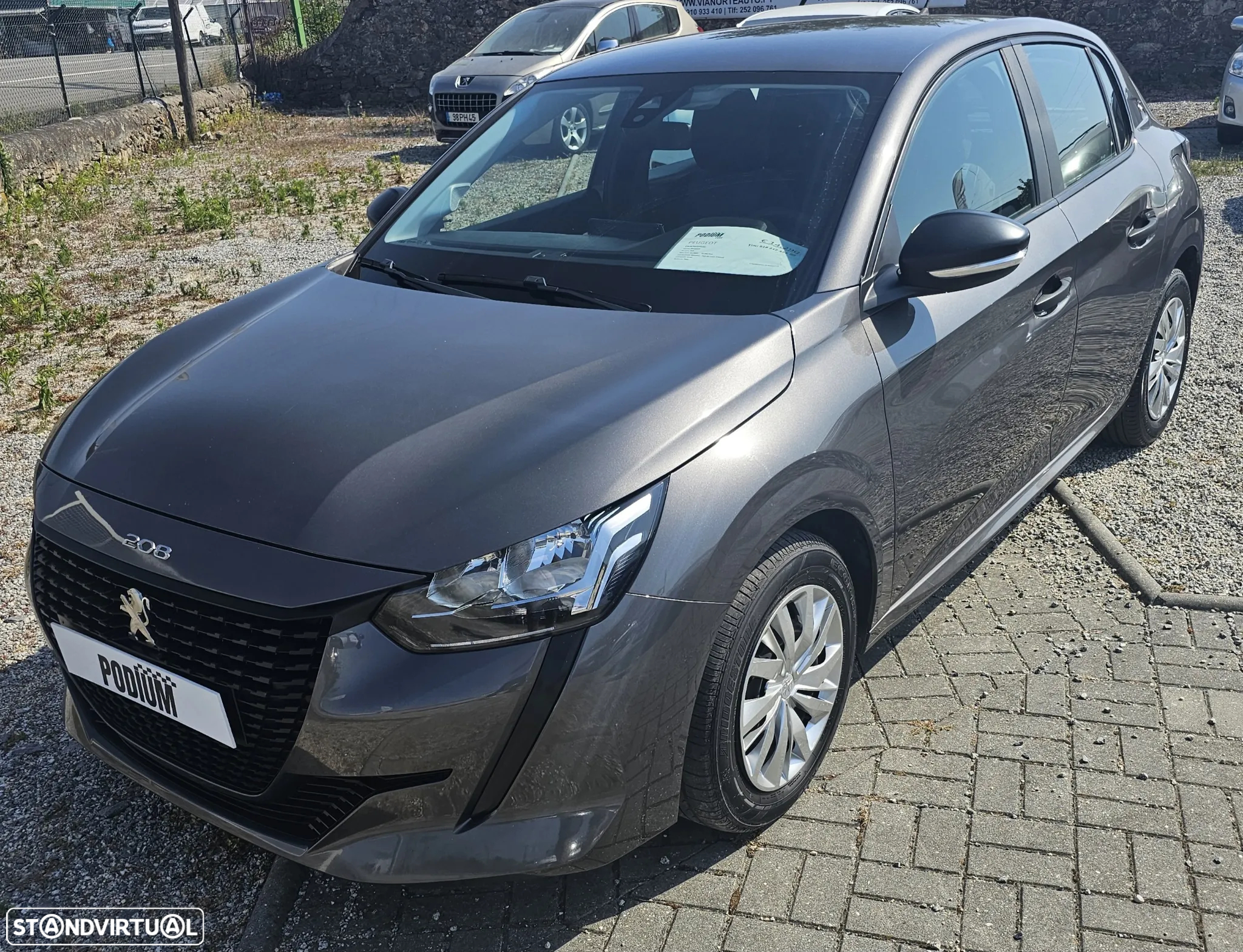 Peugeot 208 1.2 PureTech Like - 9