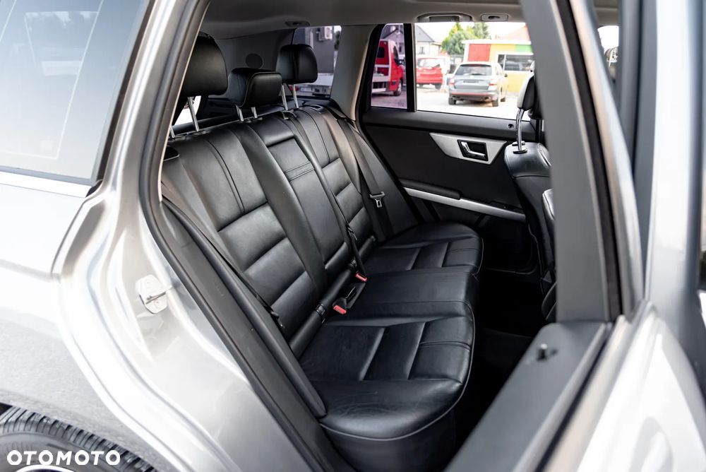 Mercedes-Benz GLK 350 CDI DPF 4Matic 7G-TRONIC - 23