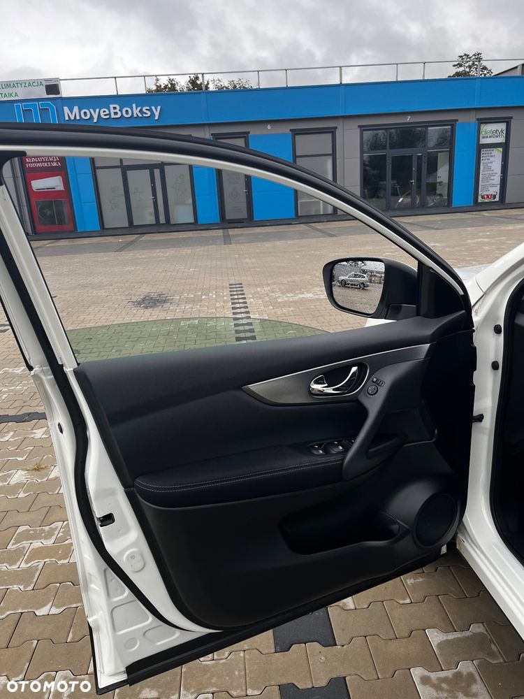 Nissan Qashqai 1.5 dCi N-Connecta - 10