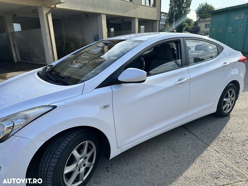 Hyundai Elantra 1.6 MPi - 5