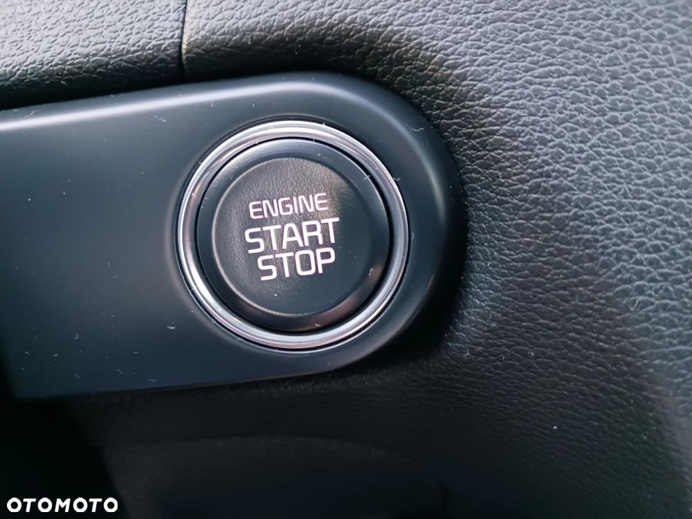Kia Ceed 1.6 CRDi mHEV L Business Line - 26