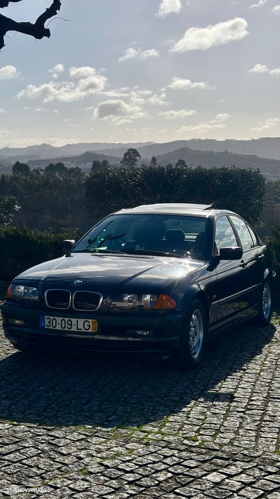 BMW 318 i - 3