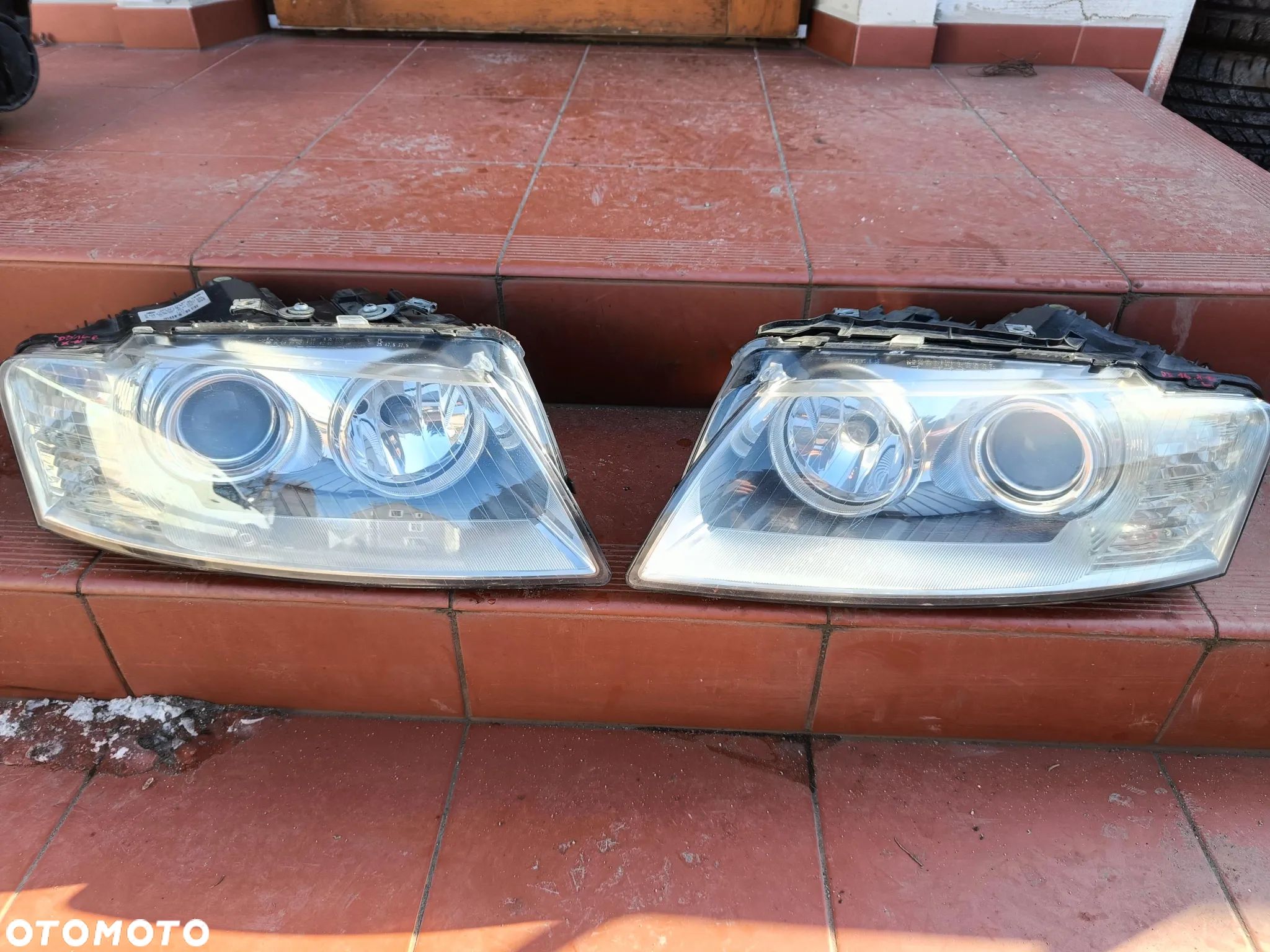 AUDI A8 D3 LIFT LAMPA PRZEDNIA PRZÓD XENON NIE SKRĘTNY EUROPA LEWA PRAWA - 1