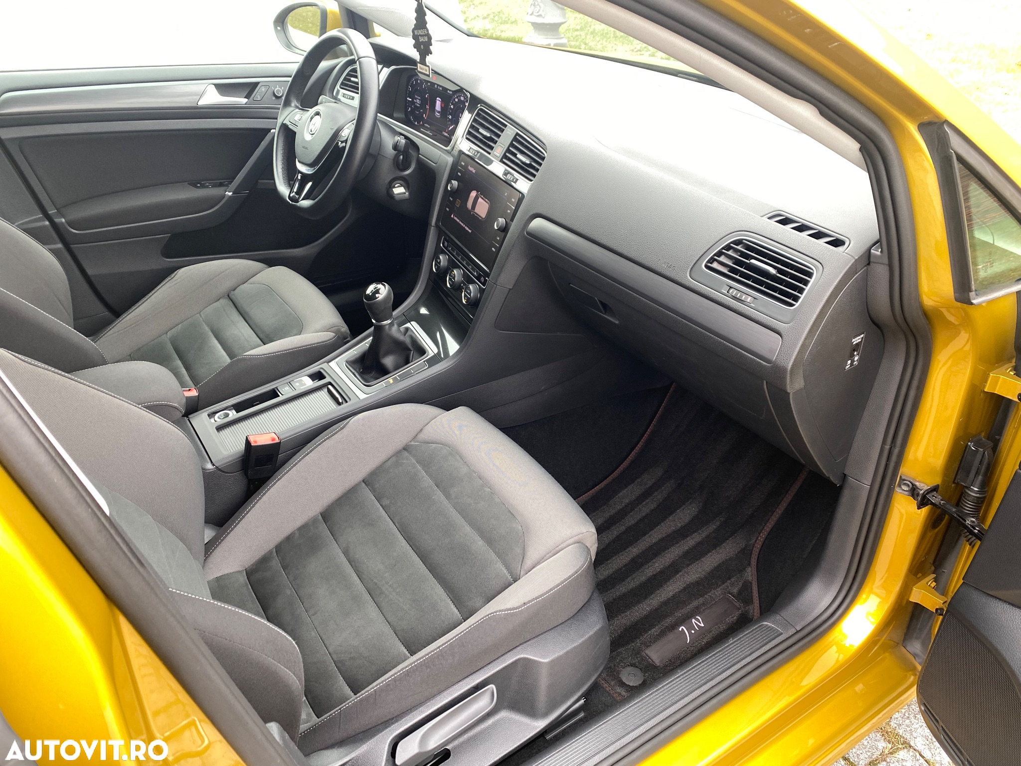 Volkswagen Golf 1.0 TSI (BlueMotion Technology) Comfortline - 16
