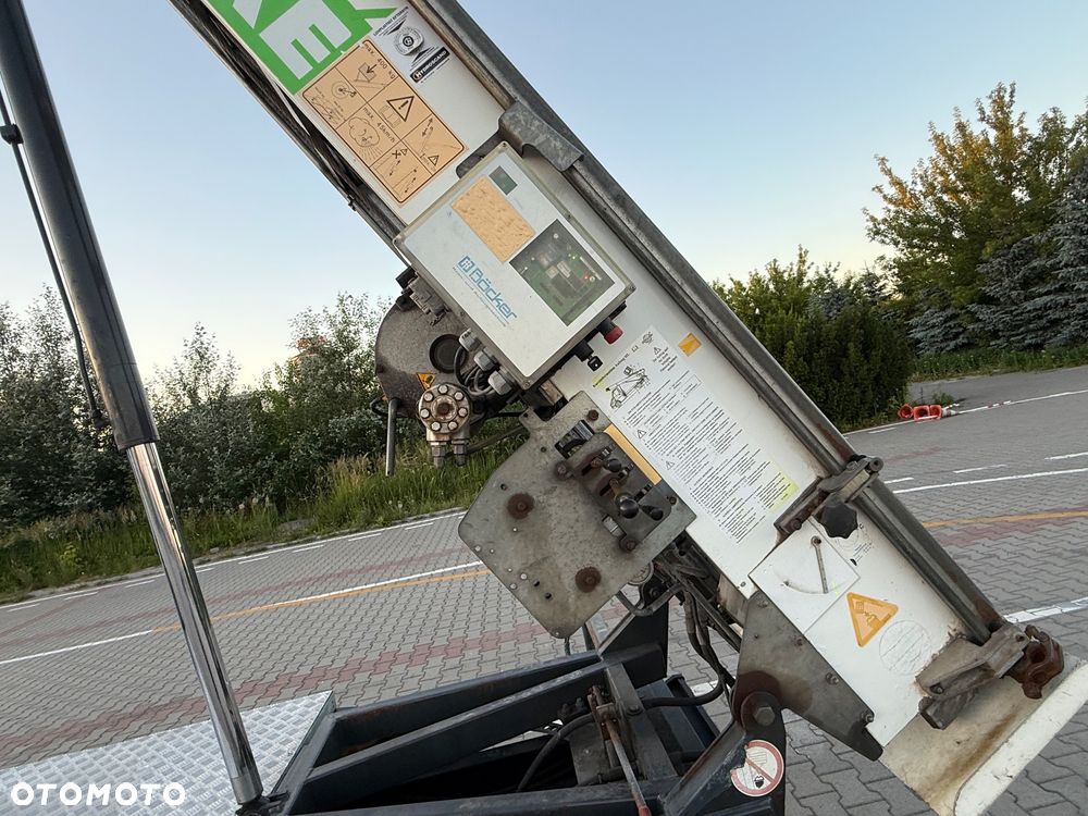 Nissan CABSTAR  2.5  DRABINA - PODAJNIK BOCKER DEKARSKO - MEBLOWY  WYSOKOŚĆ 26 M - 11