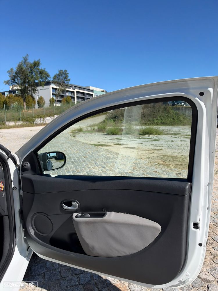 Renault Clio 1.5 dCi Confort - 9